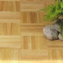 Ukázka parketové podlahové krytiny z dubového dřeva.